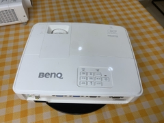 Máy chiếu cũ BenQ MS527 3300 Ansi, SVGA (800x600) giá rẻ