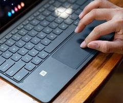 SAMSUNG TAB S7 PLUS, kèm bút, bàn phím - Máy Cũ 98%