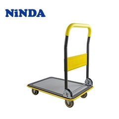 Xe đẩy hàng 4 bánh NiNDA AV-150 di chuyển linh hoạt, dễ dàng.