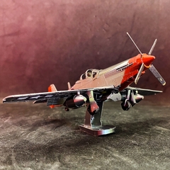 Mô Hình Máy Bay Tiêm Kích P-51D I Metal Head