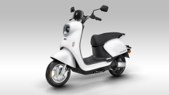 Xe máy điện Yadea M6I