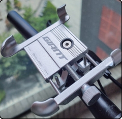 GIÁ BẮT ĐIỆN THOẠI GIANT