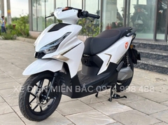 Xe máy điện Yadea VeLax