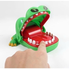 Đồ Chơi Cá Sấu Cắn Tay, Đồ Chơi Giải Trí Cho Bé Mã 2205 - XKIDS