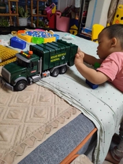 Đồ chơi mô hình xe ô tô chở rác vệ sinh cỡ lớn chạy đà cao cấp có đèn nhạc hoạt động như thật cho trẻ em