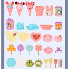 Hộp quà ngọt ngào: Ngôi nhà búp bê mini (có đèn ) đầy đủ đồ chơi các chủ đề cho bé