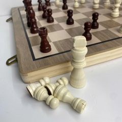 Bộ Cờ Vua Gỗ Sồi Nam Châm Gấp Gọn 2in1 Kèm Cờ Đam Cho Bé