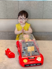 Đồ chơi thi đấu bóng rổ mini có tính điểm rèn luyện tư duy, vận động nhanh nhẹn và tăng tương tác giữa các bé và cha mẹ