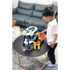 Đồ chơi đường đua vũ trụ, đĩa bay, trạm radar có đèn, nhạc