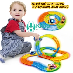 Đồ chơi đường đua xe ô tô lộn ngược 360 độ với đường ray phát quang trong tối