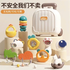 Bộ đồ chơi xúc xắc, gặm nướu mọc răng, lục lạc 10 món cao cấp kèm vali đựng có thể đun sôi tiệt trùng cho bé sơ sinh