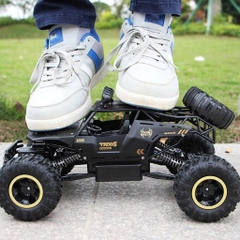 XE ĐIỀU KHIỂN HỢP KIM – OFFROAD “CHIẾN” MỌI ĐỊA HÌNH