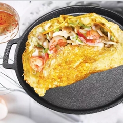 Chảo Gang Chống Dính Làm Bánh Xèo, Bánh Mì Chảo Kèm Đế Gỗ Cao Cấp Tiện Dụng