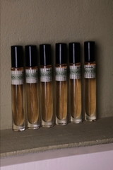Nước hoa cho tóc Lilou Abundance Baddie 10ml