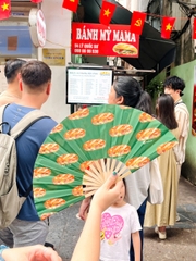 Quạt bánh mì Mai Lê x Líu Lô
