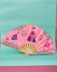 Quạt cô chín Mai Lê