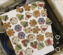 Pin cài gốm Noel June