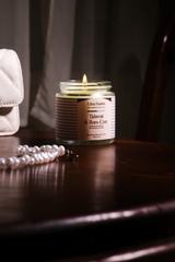 Nến Lilou 135g / 4,7 oz takeout & rom - com ( Dancing Dandelion - Woodsage - Vetiver )