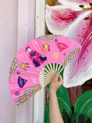 Quạt cô chín Mai Lê