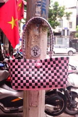 Làn Líu Lô 265 Hồng Đen