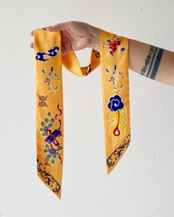 Khăn twilly Huế motif vàng Mai Lê