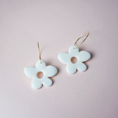Milky Flowers Hoops Earrings