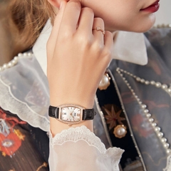 Đồng Hồ Nữ I&W Carnival 537L3 Quartz