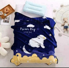 Chăn Lông Tuyết Nhung Cho Bé - Sự Lựa Chọn Hoàn Hảo Cho Giấc Ngủ Ấm Áp  Bạn đang tìm kiếm một sản phẩm chăn lông mềm mại, ấm áp và an toàn cho bé yêu của mình? Chăn lông tuyết nhung là lựa chọn hoàn hảo, mang đến cho bé những giấc ngủ sâu và ngon làn