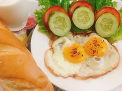 Bánh mì ốp la trứng
