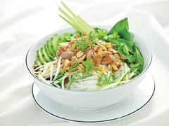 Bún xào thịt heo
