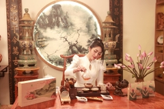 THƯỞNG TRÀ CUỐI TUẦN, THẢNH THƠI CÙNG NGƯỜI THÂN, BẠN HIỀN TẠI KỲ TRÀ CÁC