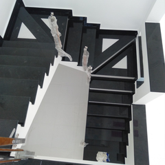 Mẫu đá cầu thang MS023