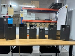 BIẾN TẦN BƠM NƯỚC NĂNG LƯỢNG MẶT TRỜI TOP POWER 30KW 3 PHA