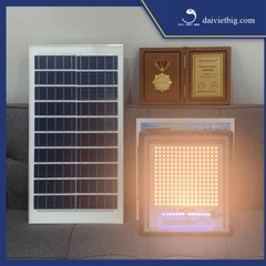 Đèn Pha Chống Lóa Cao Cấp, Đèn Năng Lượng Mặt Trời JD-7300 Công Suất 300W - Mẫu 2023, Khung Nhôm - BH 02 Năm