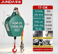 thiết bị chống rơi tự rút (dây chống sốc, dây an toàn ) dùng trong thi công trên cao, giúp đảm bảo an toàn lao động.