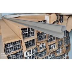Thanh rail nhôm pin năng lượng mặt trời dài 4,2m