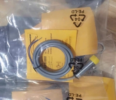 Cảm biến từ TURCK Ni15-Q30-AN6X