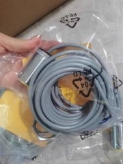 Cảm biến từ TURCK Ni15-Q30-AN6X