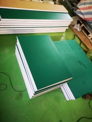 Mặt bàn phủ cao su tĩnh điện