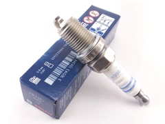 Bugi Kia Carens; Forte; Cerato; Rio (2008+); Mazda 626; 323; Nissan Sunny; Hyundai Getz 1.1 (2007-2011), Tucson (2004-2010); Toyota Vios, Altis (2005-2014); Yaris; Camry giắc 16 chân ngắn chính hãng Bosch (0242236596; 0242236616; 0242235666)