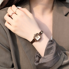 Đồng hồ nữ JA-496C Julius Hàn Quốc Dây Da (Nâu)