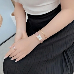 Combo Quà Tặng Đồng Hồ Nữ JA-1338B Kèm Dây Mesh