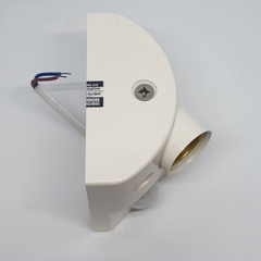 Đui đèn cảm biến Rạng Đông ĐCB01.PIR E27 công suất 300W tích hợp cảm biến chuyển động và cảm biến ánh sáng tiện lợi