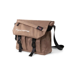 Túi đeo chéo MR VUI 013 đựng vừa tablet 11 inch chống thấm vượt trội, dây đeo chắc chắn, nhẹ, nhiều ngăn