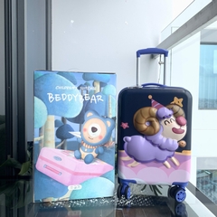 Vali Kéo Nhựa Cho Bé Size Xách Tay BEDDYBEAR In Hình Dập Nổi 3D Cừu 17 inch LV-CUU