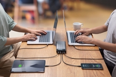 Pin Sạc Dự Phòng HYPERJUICE Battery Pack 4*USB-C 27000 mAh, 245W Đầu Tiên Trên Thế Giới – HJ245B