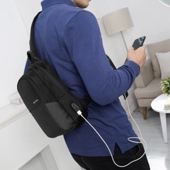 Túi Đeo Chéo 11 inch KINGBAG JULIUS IV