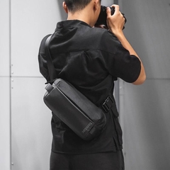 Túi Đeo Chéo TOMTOC Lightweight Codura Sling Bag T21S1D1 Black