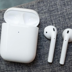 Tai Nghe Bluetooth Aripod 2 Chống Ồn, Pin Dung Lượng Cao, Định Vị Đổi Tên - Kết Nối Được Tất Cả Các Dòng Điện Thoại - Hàng Chính Hãng Bảo Hành 12 Tháng