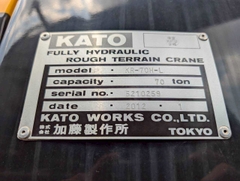 Xe cẩu bánh lốp 70 tấn Kato KR70H-L (2012) nhập Nhật Bản
